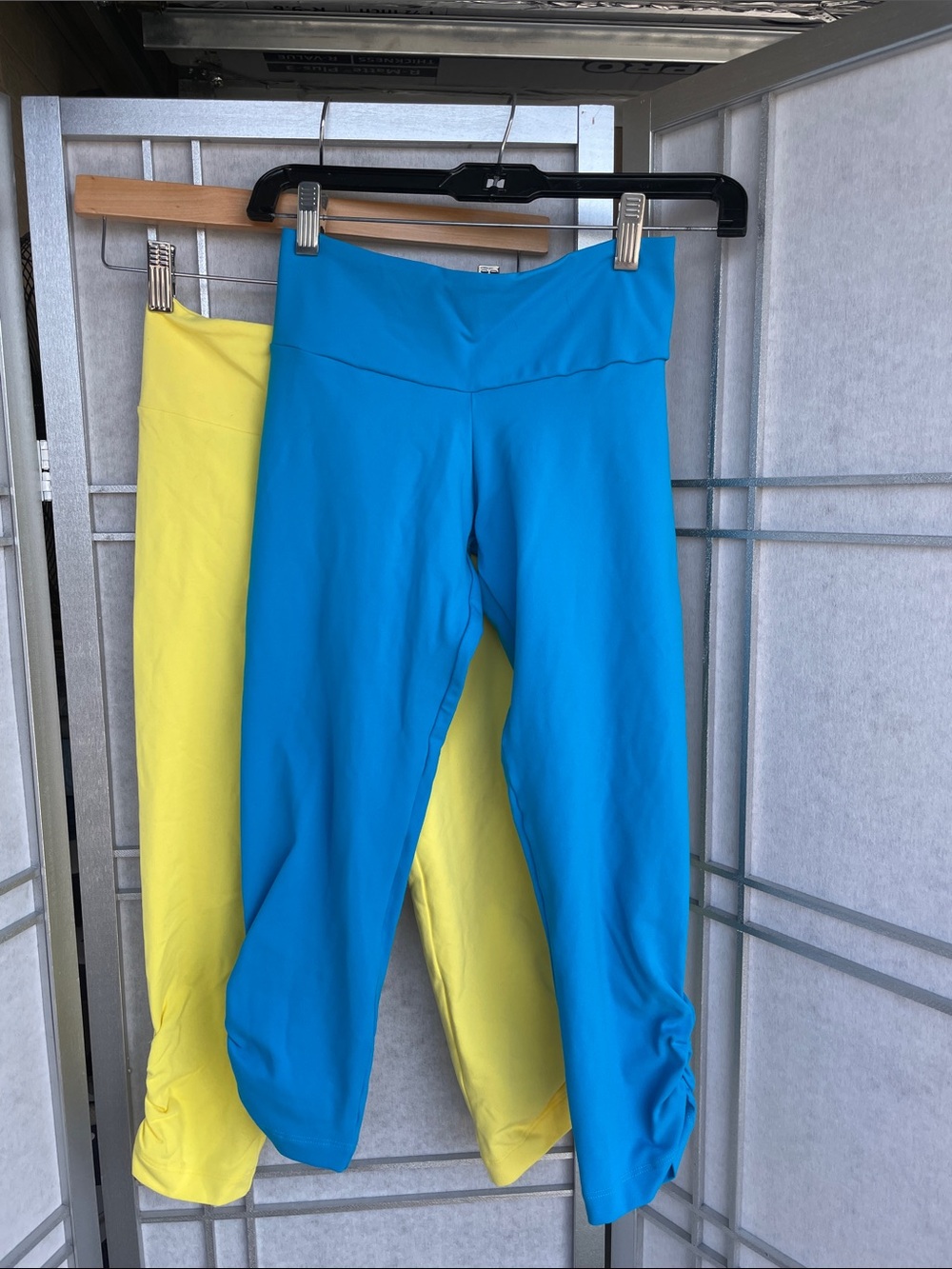 Capri Fitness Leggings (Lot of 2) - Elisabetta Rogiani